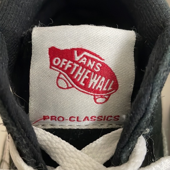 VANS•SK-8 HI•BLACK•MENS 7 - Picture 4 of 8